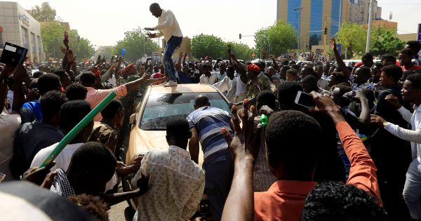 Tình hình Sudan tiếp tục diễn biến phức tạp, người dân đòi lập chính quyền dân sự