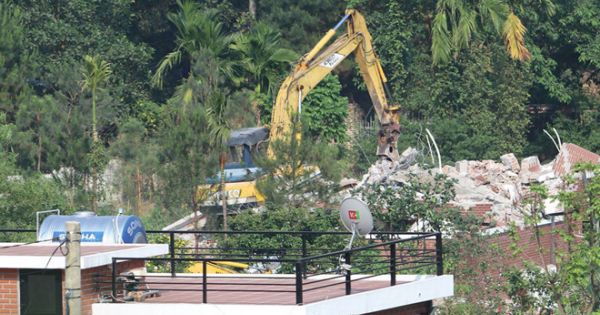 Hà Nội bắt đầu phá dỡ công trình vi phạm trên đất rừng Sóc Sơn