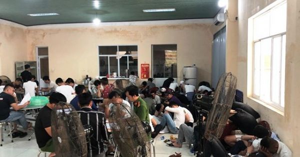 Phát hiện 80 đối tượng dương tính với ma túy tại một quán bar ở Đà Nẵng