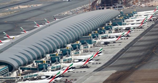 UAE: Máy bay chở khách rơi ở Dubai, 4 người thiệt mạng