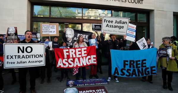 Tòa án Thụy Điển từ chối hoãn lệnh bắt giữ nhà sáng lập Wikileaks