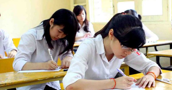 Kỳ thi lớp 10 tại Hà Nội: Nhọc nhằn giành 