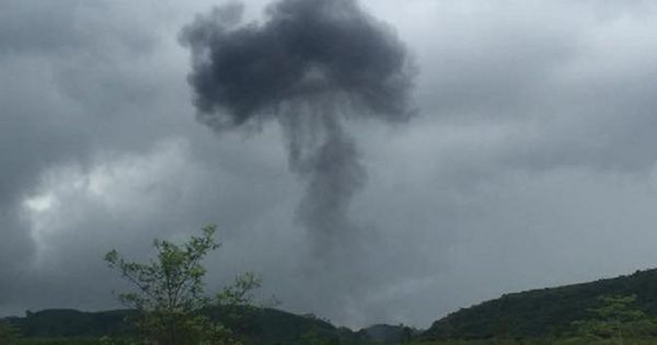Khánh Hòa: Rơi máy bay quân sự, 2 phi công tử nạn