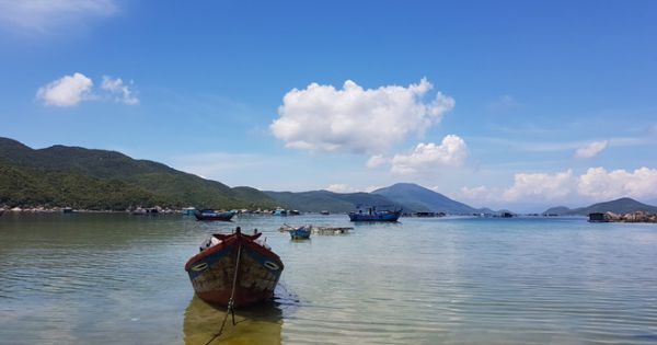 Khánh Hòa: Chìm tàu ra đảo Điệp Sơn, 3 người thiệt mạng