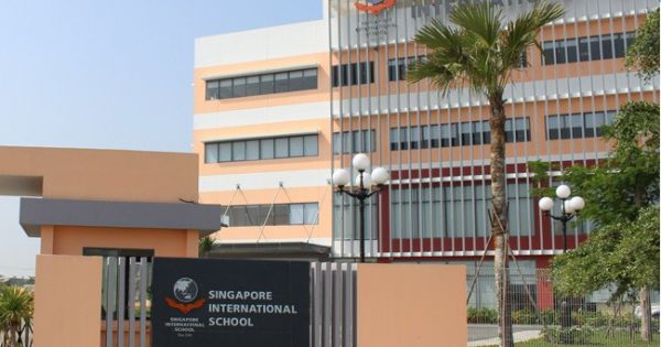 Đà Nẵng: Trường Quốc tế Singapore bị tố lạm thu phí đặt cọc