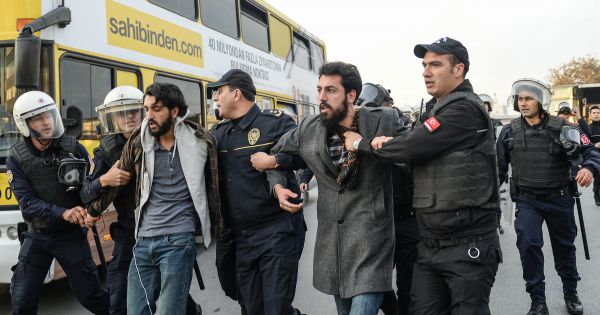 Thổ Nhĩ Kỳ bắt giữ 122 nhân viên quân sự vì cáo buộc hỗ trợ đảo chính