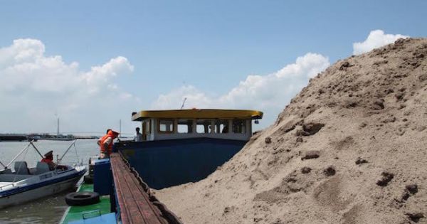 TPHCM kiến nghị tăng mức phạt gấp 5 lần khi khai thác cát lậu