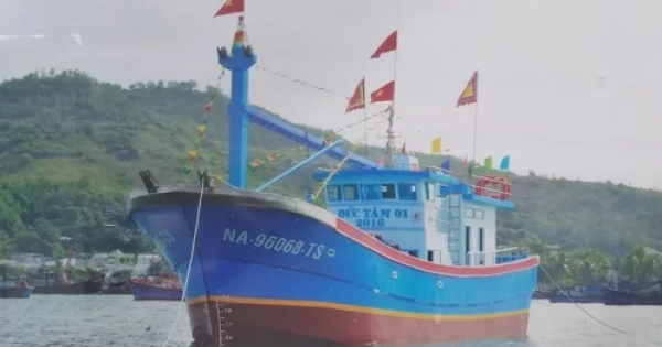 Các tỉnh miền Trung xin giãn nợ cho ngư dân đóng tàu vỏ thép