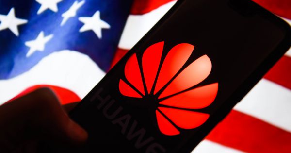 Tổng thống Trump khẳng định không “nới tay” với Huawei
