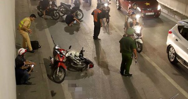 Nguyên nhân vụ xe máy kẹp 5 tông vào dải phân cách ở Thái Nguyên