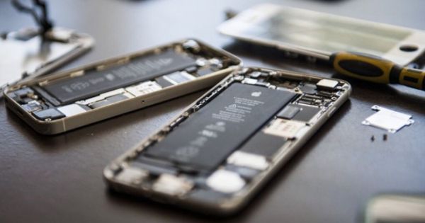 Apple cho phép các cửa hàng sửa chữa smartphone mua linh kiện iPhone