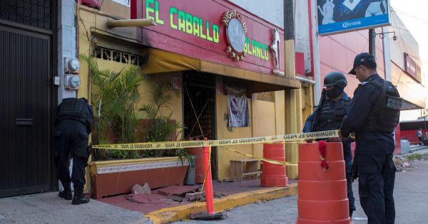 Mexico: Phóng hỏa quán bar khiến 26 người thiệt mạng