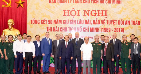Thi hài Chủ tịch Hồ Chí Minh được bảo quản tốt sau 50 năm