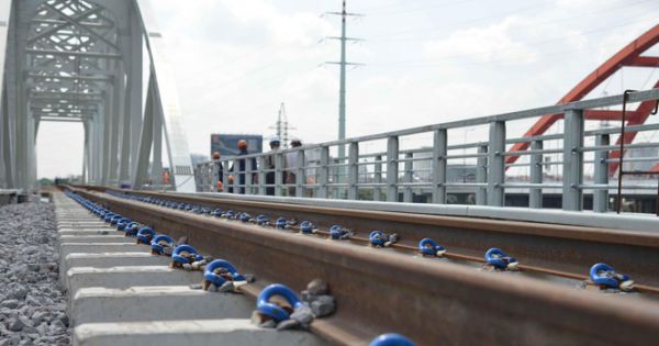 TPHCM: Chính thức thông tuyến đường sắt qua cầu Bình Lợi