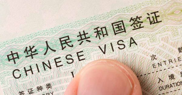 Trung Quốc xem xét siết chặt cấp thị thực cho công dân Mỹ