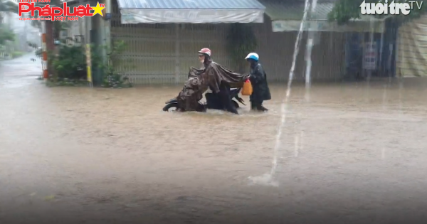 Bảo Lộc ngập sâu sau mưa lớn