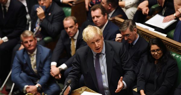 Thủ tướng Anh bất ngờ nêu điều kiện để trì hoãn Brexit