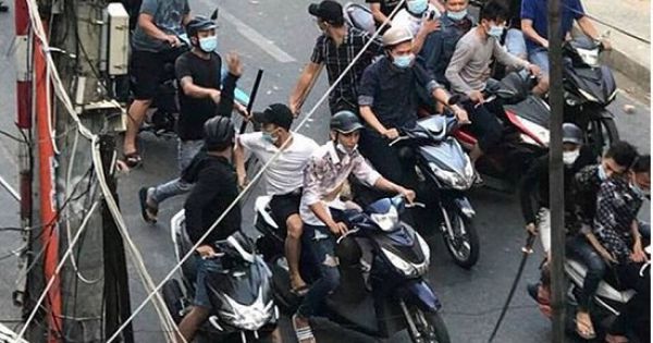 Hòa Bình: Hàng chục thanh niên hỗn chiến, nổ súng náo loạn giữa ban ngày