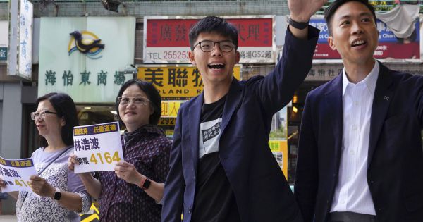 Bầu cử hội đồng quận Hong Kong: Phe dân chủ thắng lớn