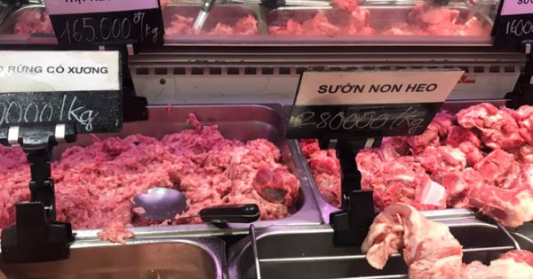 Giá thịt lợn tăng “phi mã”, nhiều thực phẩm, hàng quán tăng giá theo