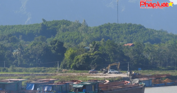 Dựng barie chặn bến thủy trái phép hoạt động ở Ninh Bình