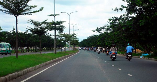 TP.HCM công bố mức phí tối đa qua đường Nguyễn Văn Linh