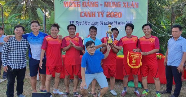 Bạc Liêu tổ chức giải bóng đá nam cup tứ hùng năm 2020: Đội FC Báo chí Bạc Liêu đoạt giải nhất