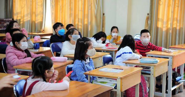 Trường học ở Hà Nội khuyến cáo học sinh đeo khẩu trang trong lớp