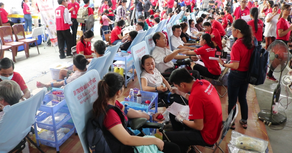 Việt Nam thiếu máu điều trị trầm trọng do virus corona