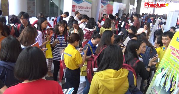 ĐH Văn Lang giảm học phí cho sinh viên trước đại dịch COVID- 19
