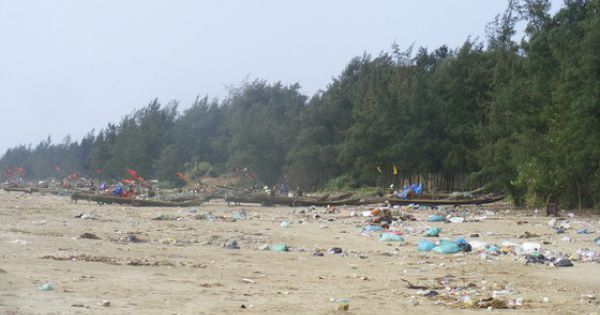 Thanh Hóa triển khai quản lý rác thải nhựa trên biển