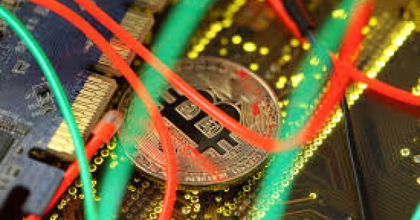 Bitcoin “mắc cạn”, nhà đầu tư bối rối