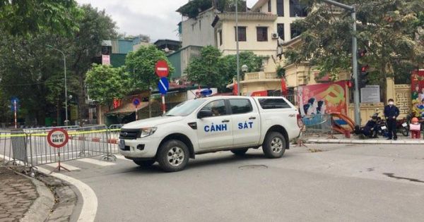 Hà Nội: Phong tỏa đường Trần Phú, phá dỡ tầng 17 và 18 nhà 8B Lê Trực