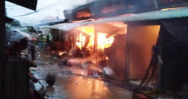Tiền Giang: Cháy lớn ở chợ Nhị Quý, thiệt hại khoảng 5 tỉ đồng