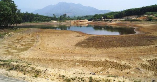 244 hồ thủy lợi ở Trung Bộ và Tây Nguyên cạn kiệt, gần 10.000 hộ dân thiếu nước sinh hoạt