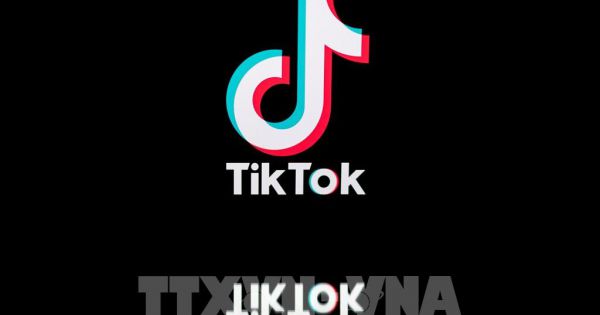 CEO của TikTok bất ngờ từ chức
