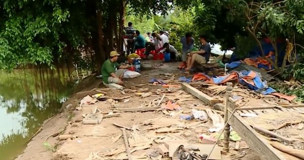 Lốc xoáy ở Vĩnh Long khiến hơn 40 căn nhà của người dân bị sập
