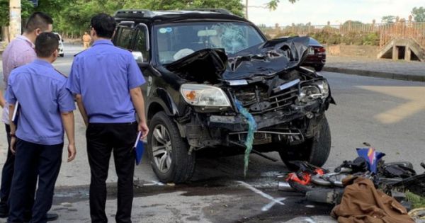 Xe máy đấu đầu ô tô 7 chỗ, cặp vợ chồng tử vong thương tâm tại Nam Định