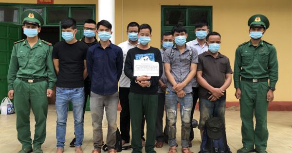 Bắt giữ 10 người xuất cảnh trái phép sang Lào