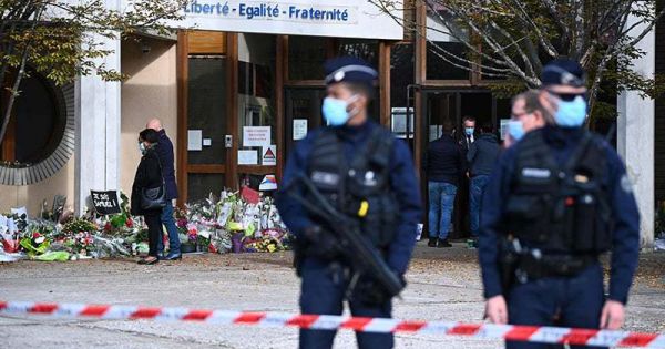 Cảnh sát Pháp truy quét các phần tử cực đoan tôn giáo