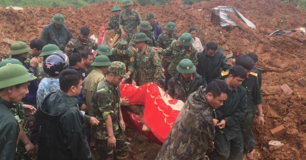 Truy thăng quân hàm cho các cán bộ, chiến sỹ Đoàn 337 hy sinh tại Quảng Trị