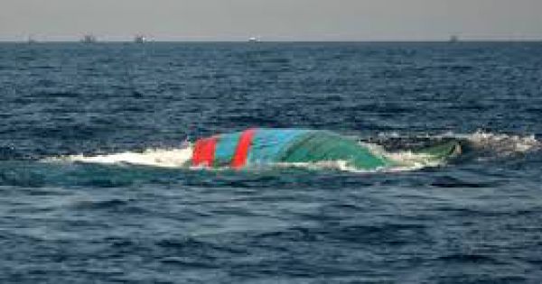 Khánh Hòa có 01 tàu cá bị chìm, chưa tìm thấy 12 thuyền viên