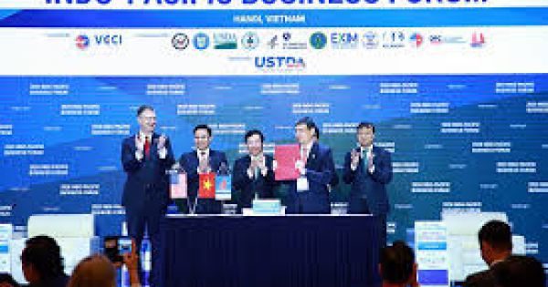 Việt - Mỹ ký 7 thỏa thuận hợp tác trị giá nhiều tỉ USD