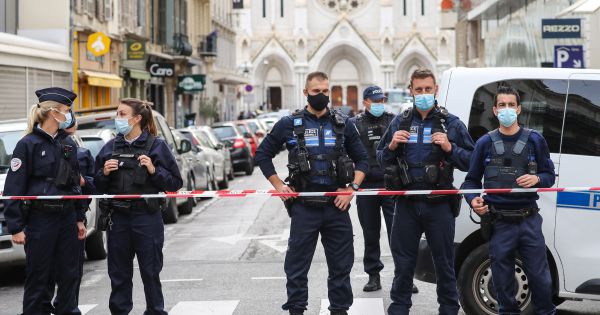 Pháp bắt giữ nhiều đối tượng tình nghi liên quan đến vụ tấn công ở Nice