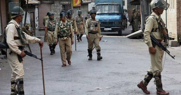 Ấn Độ, Pakistan chạm súng ở Kashmir