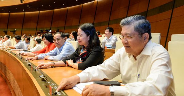 Quốc hội thông qua Luật Người lao động Việt Nam đi làm việc ở nước ngoài