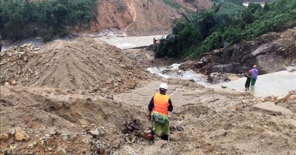Tạm cấp 80 tỷ tiền hỗ trợ khẩn cấp 3 tỉnh miền Trung khắc phục hậu quả mưa lũ