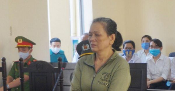 Người phụ nữ lãnh án 4 năm tù vì bạo hành mẹ già ở Long An gây phẫn nộ dư luận