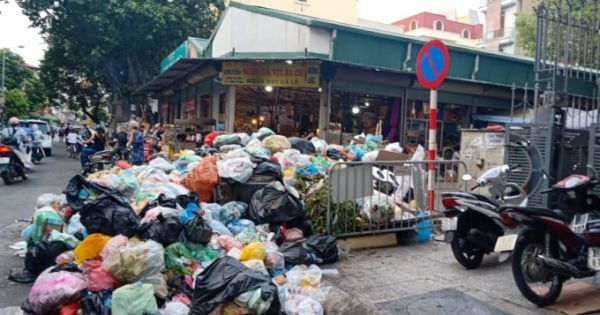 Hà Nội yêu cầu xử lý trách nhiệm nhà thầu để ùn ứ rác thải gây ô nhiễm