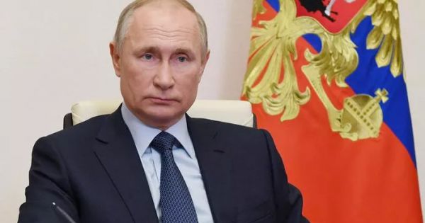 Tổng thống Putin hạ lệnh tiêm chủng Covid-19 tại Nga từ tuần tới